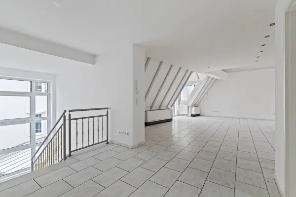 Wohnung DG Mittelstr. 10 mit Treppenabgang