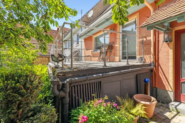 der Immobilie: Wohnhaus mit Laden und Ausbaupotential (Foto)