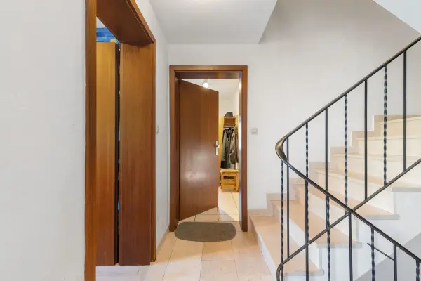 der Immobilie: Schicke Wohnung mit Weitblick (Foto)