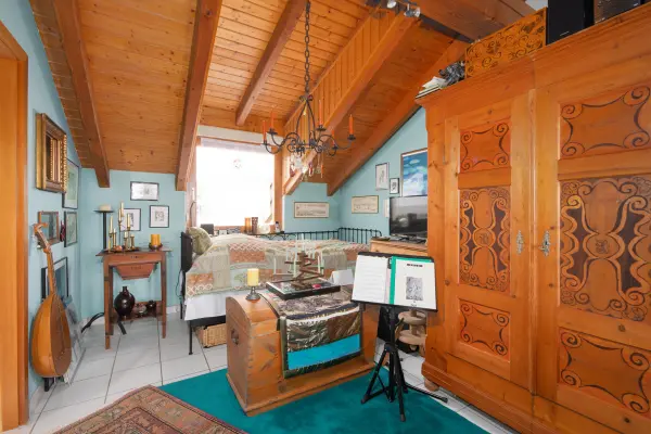 Schlafbereich der Immobilie: Attraktive 1-Zi.-ETW - Ruhiges Wohnen unter dem Dach (Foto)