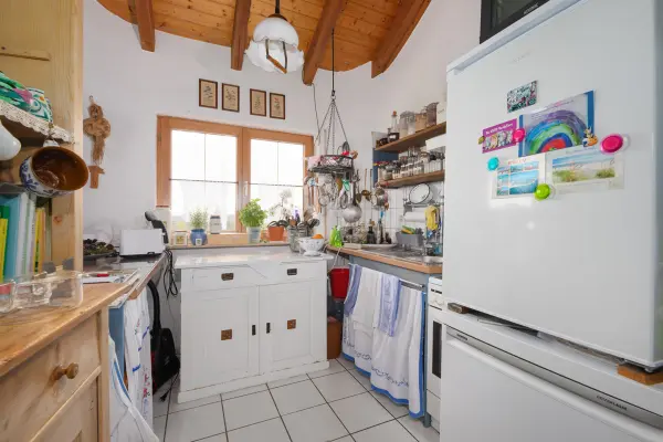 Küchenbereich der Immobilie: Attraktive 1-Zi.-ETW - Ruhiges Wohnen unter dem Dach (Foto)